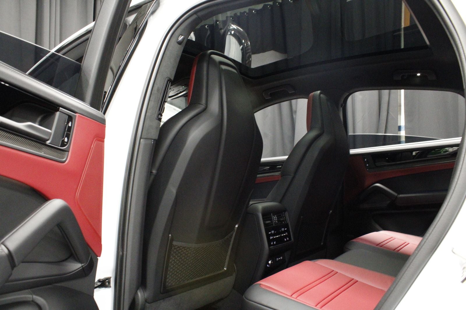 2026 Porsche Cayenne Cayenne GTS Coupe