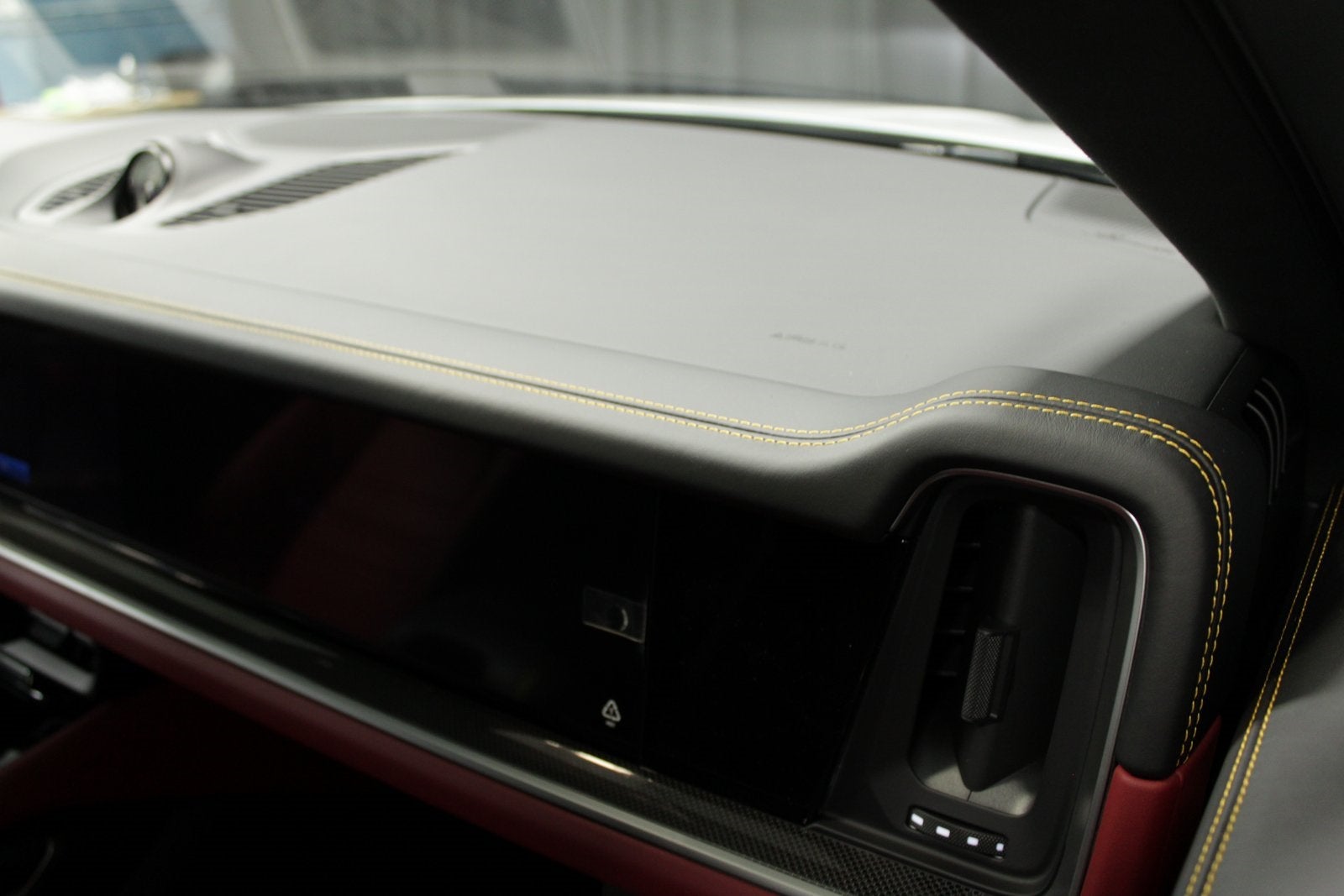 2025 Porsche Cayenne Coupe Turbo GT