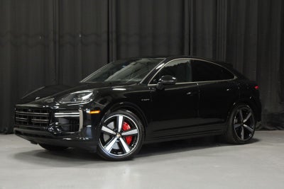 2025 Porsche Cayenne Turbo E-Hybrid Coupe