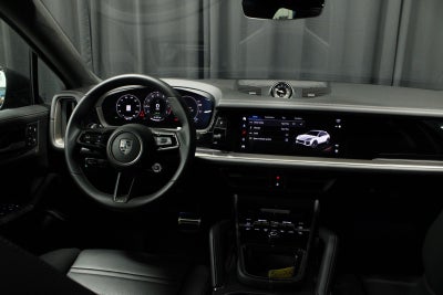 2025 Porsche Cayenne Turbo E-Hybrid Coupe