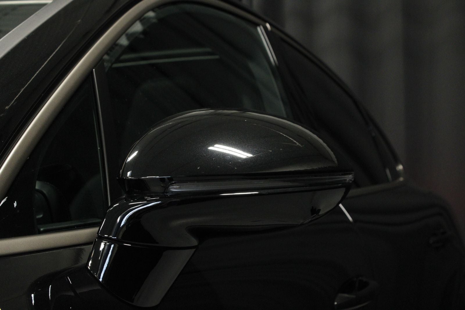 2025 Porsche Cayenne Turbo E-Hybrid Coupe