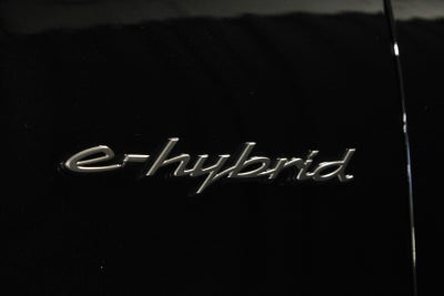 2025 Porsche Cayenne Turbo E-Hybrid Coupe