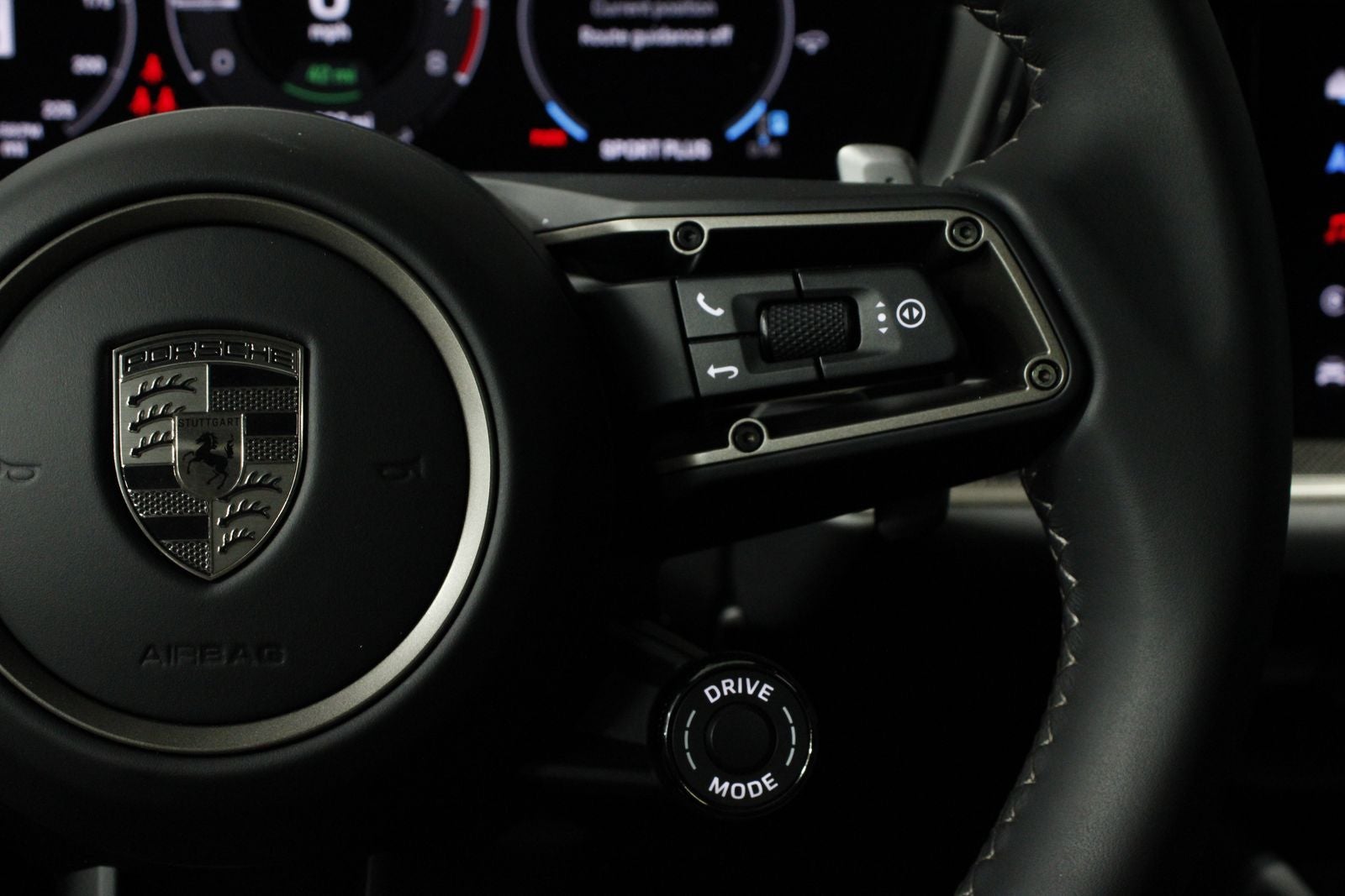 2025 Porsche Cayenne Turbo E-Hybrid Coupe