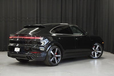 2025 Porsche Cayenne Turbo E-Hybrid Coupe