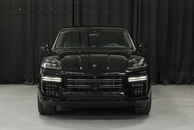 2025 Porsche Cayenne Turbo E-Hybrid Coupe