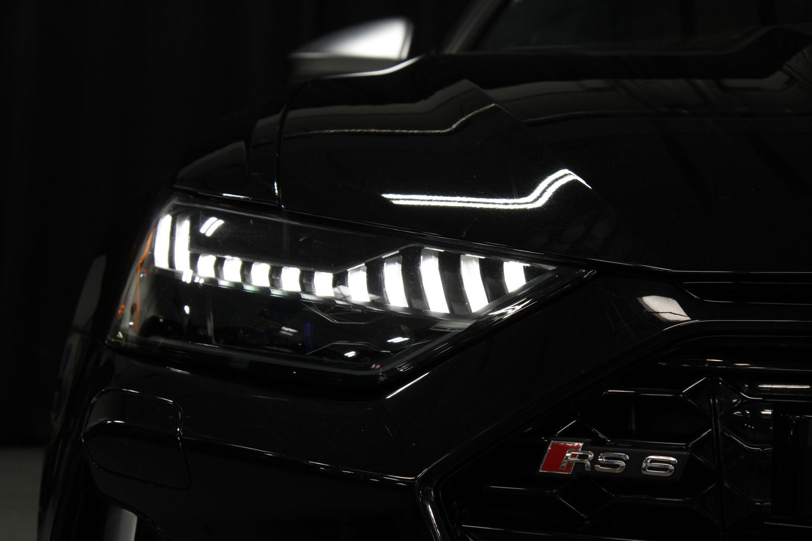 2021 Audi RS 6 4.2 quattro
