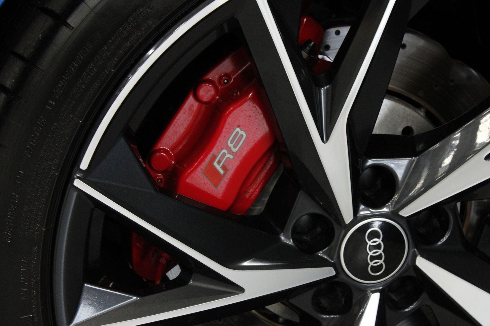 2023 Audi R8 V10 performance