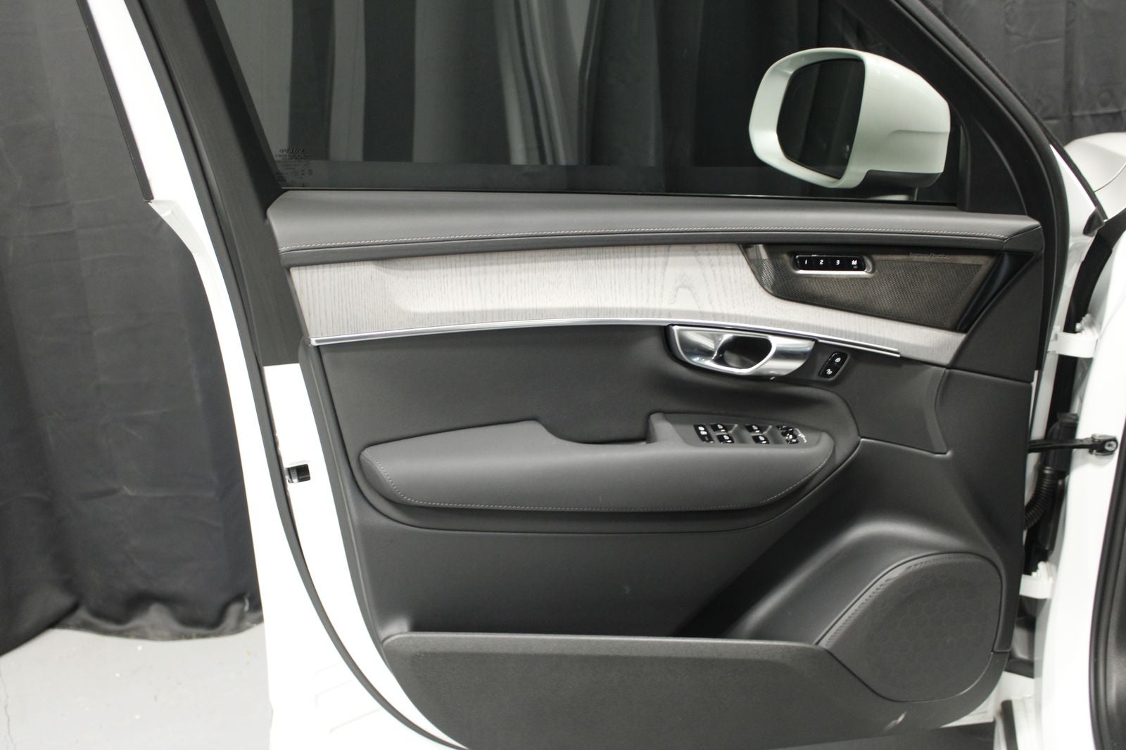 2025 Volvo XC90 Plug-In Hybrid T8 Ultra 7 Passenger 2025.5